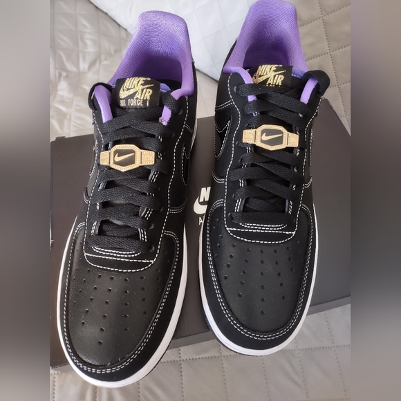 NIB Nike Air Force 1 '07 LV8 EMB World Champ Black and Purple Size 9 1/2 - Picture 3 of 6